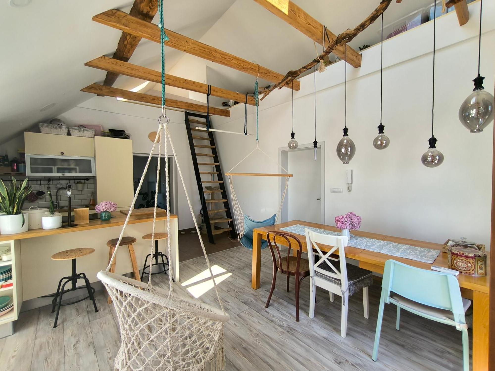Glasbeni Atelje Tri Pticice Accommodatie bij particulieren *